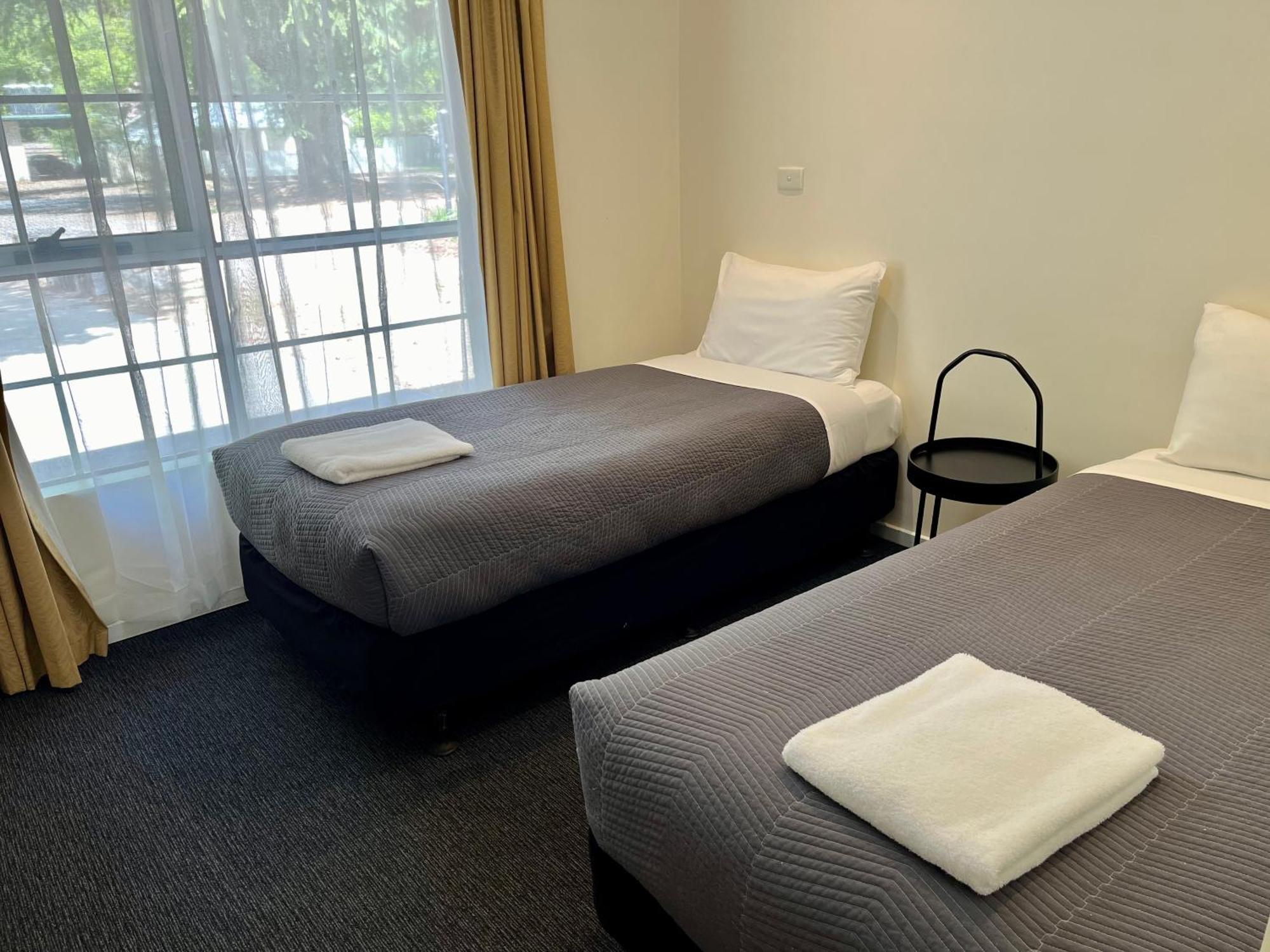 Bright Avenue Motor Inn Экстерьер фото