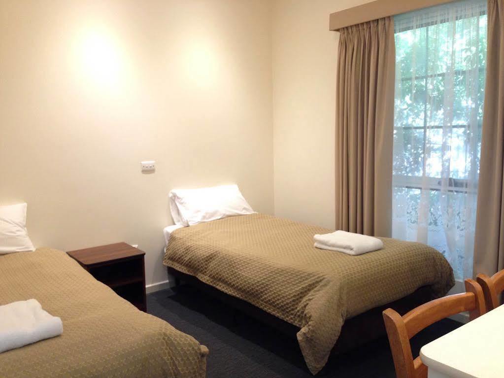 Bright Avenue Motor Inn Экстерьер фото
