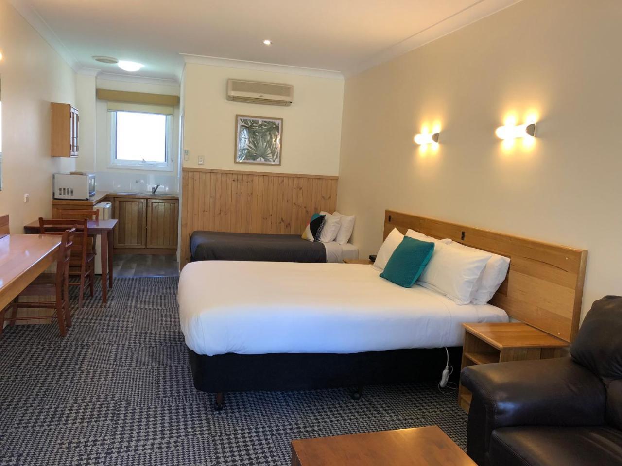 Bright Avenue Motor Inn Экстерьер фото